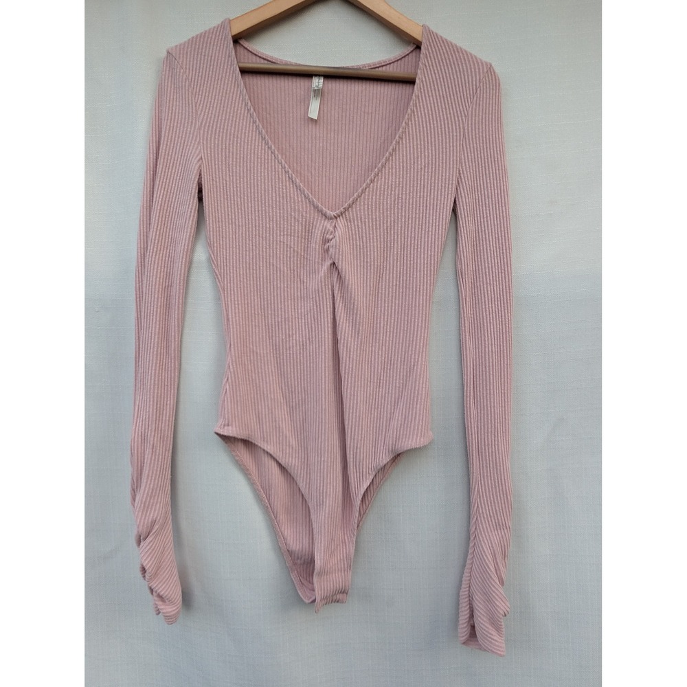 Free People Cozy Up With Me Ribbed Bodysuit Small Pink Ruched Deep V Long Sleeve